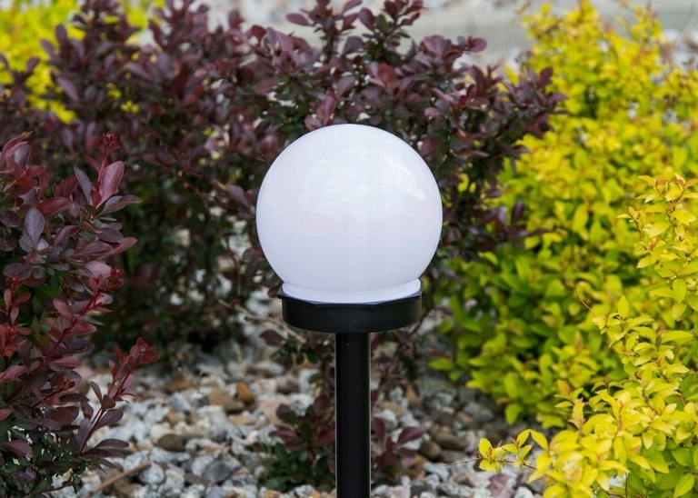 LAMPKA OGRODOWA SOLARNA CZARNA PLASTIK 6000K 12szt (6)