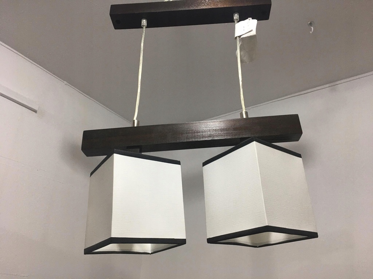 Lampa wisząca listwa drewniana brąz 2 (1)