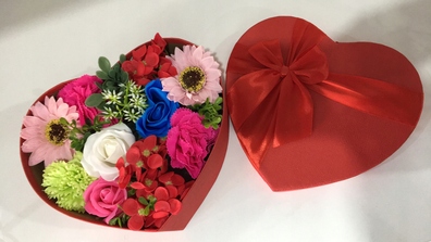 Flower box pachnący mydlany kwiatowy DZIEŃ KOBIET