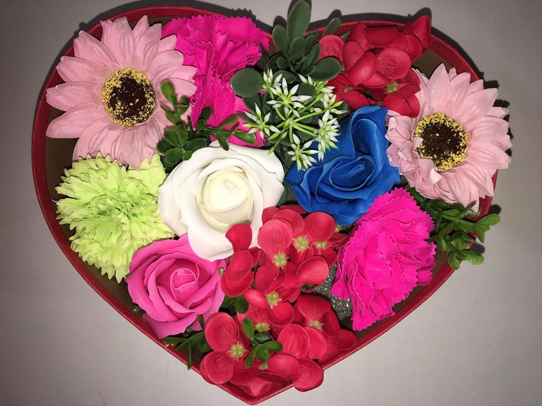 Flower box pachnący mydlany kwiatowy DZIEŃ KOBIET (5)